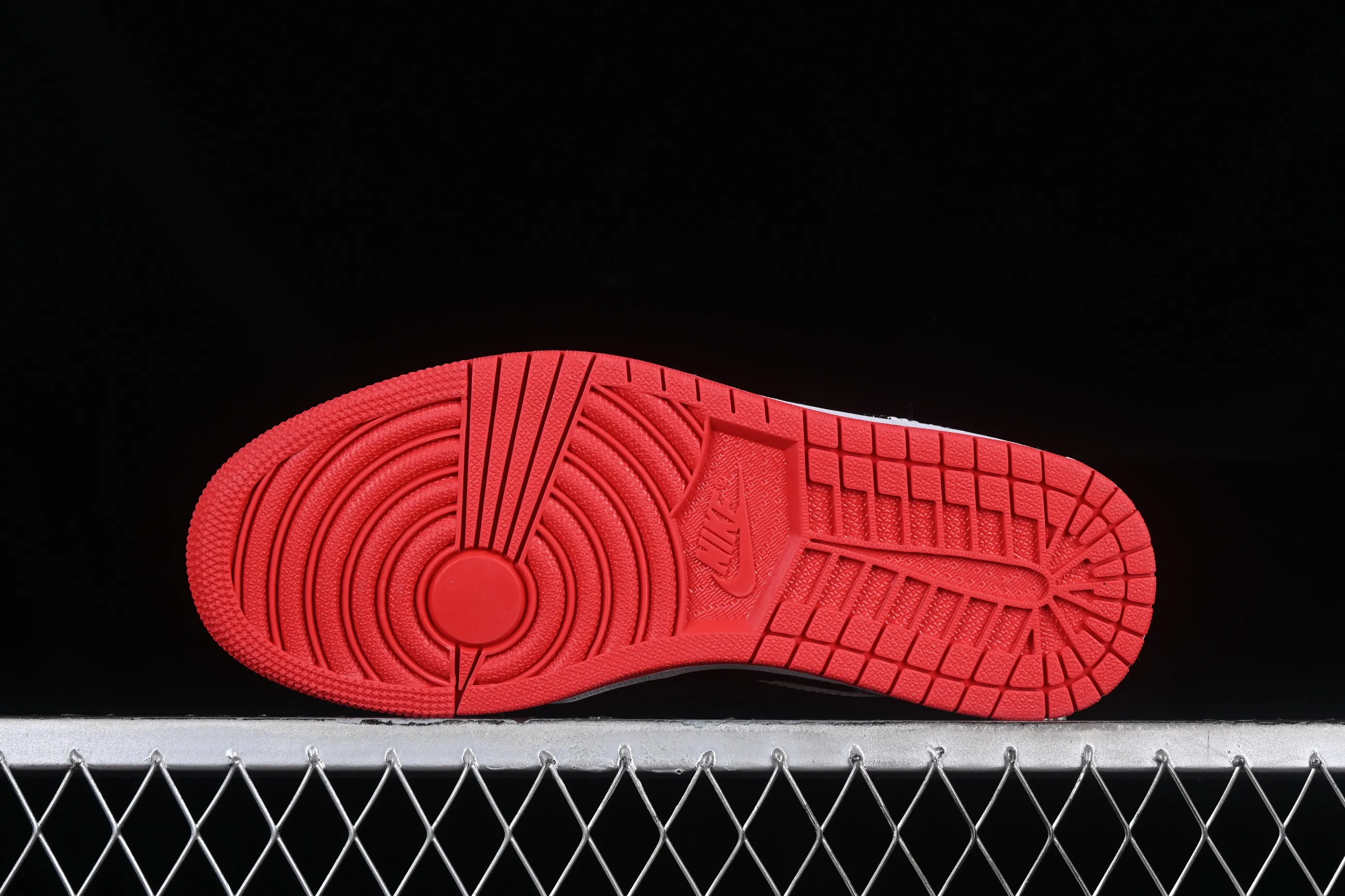 All categories Air Jordan Jordan series basketball shoes Air Jordan 1 Low Z version CLOT x Air Jordan 1 Low "Fearles" AJ1 Joe 1 white silk low-top cultural casual sneakers CU2804-100